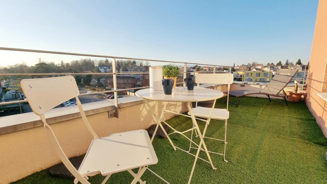 Le Smart - Parking - Terrasse - Wifi - Mulhouse - Relax Bnb Pfastatt Exterior photo