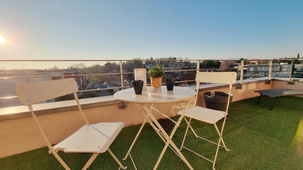 Le Smart - Parking - Terrasse - Wifi - Mulhouse - Relax Bnb Pfastatt Exterior photo
