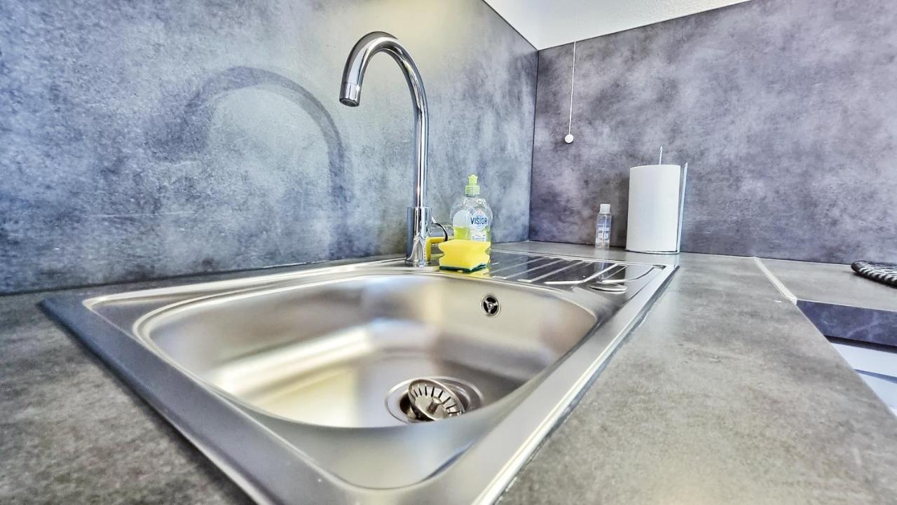 Le Smart - Parking - Terrasse - Wifi - Mulhouse - Relax Bnb Pfastatt Exterior photo